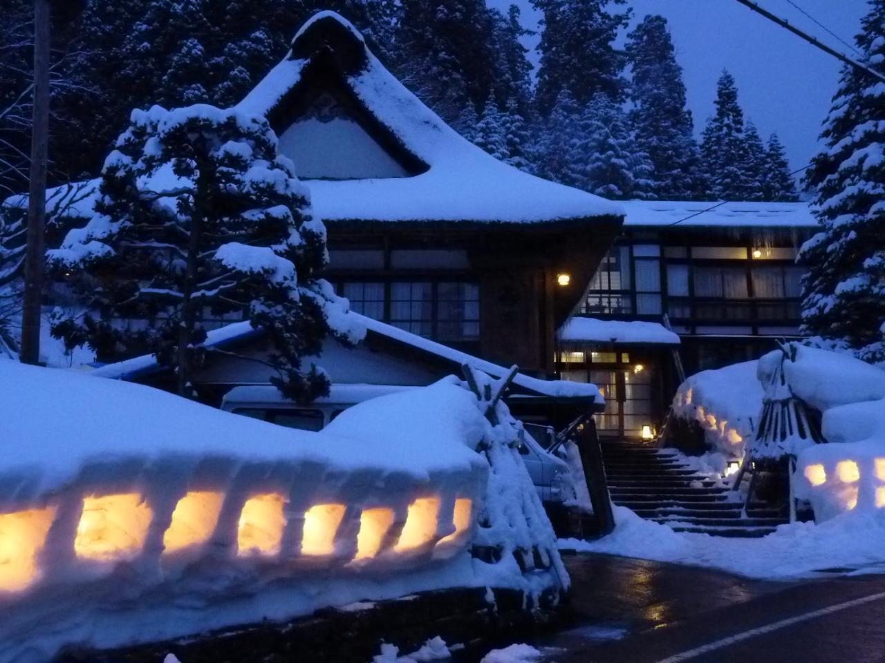 Nishiya Hotel Йонезава Екстериор снимка