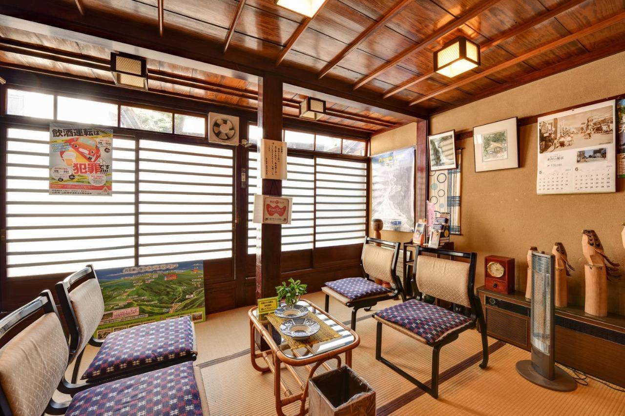 Nishiya Hotel Йонезава Екстериор снимка